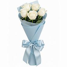 Букет 5 Белых роз Проуд в Аверьяновке