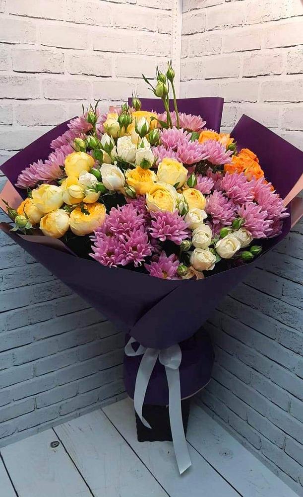 Букет цветов из: Хризантемы и Розы в Аверьяновке