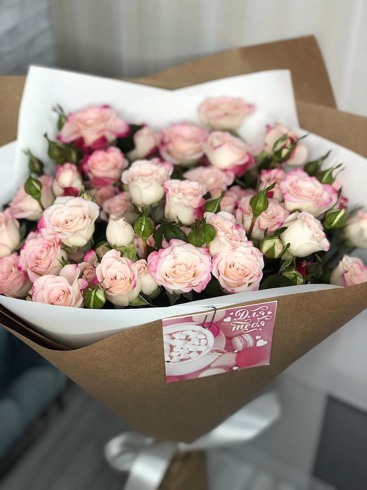 Букет цветов из: Розы в Аверьяновке