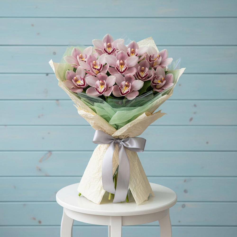 Букет цветов из: Орхидеи и Розы в Аверьяновке