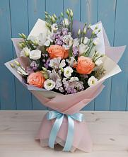 Букет цветов из:  Лизиантусы, Розы, Альстромерии и Гипсофила в Аверьяновке