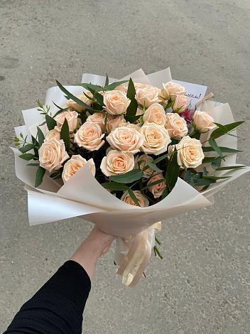 Букет Кремовые розы Латте в Аверьяновке