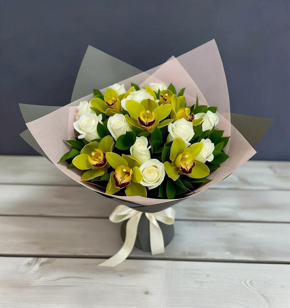 Букет цветов из: Орхидеи и Розы в Аверьяновке