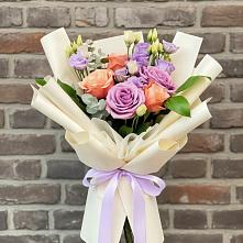 Букет цветов из:  Лизиантусы и Розы в Аверьяновке