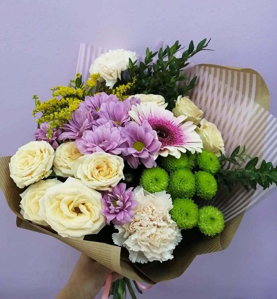 Букет цветов из: Хризантемы, Розы, Гвоздики и Герберы в Аверьяновке