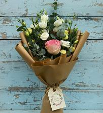 Букет цветов из:  Розы и Лизиантусы в Аверьяновке